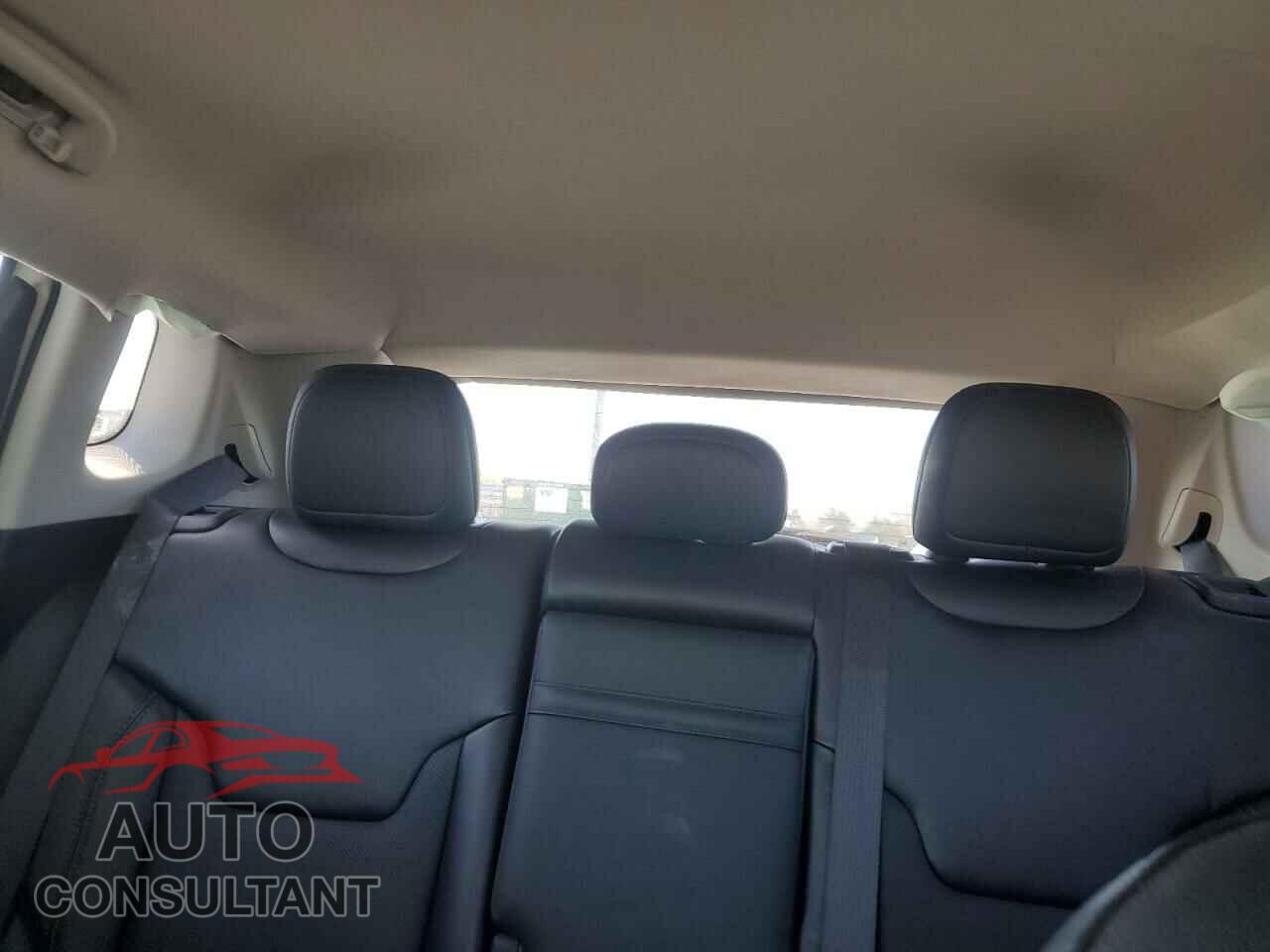 JEEP COMPASS 2020 - 3C4NJDCB9LT120202
