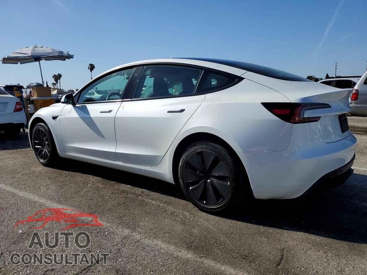 TESLA MODEL 3 2025 - 5YJ3E1EA0SF021117