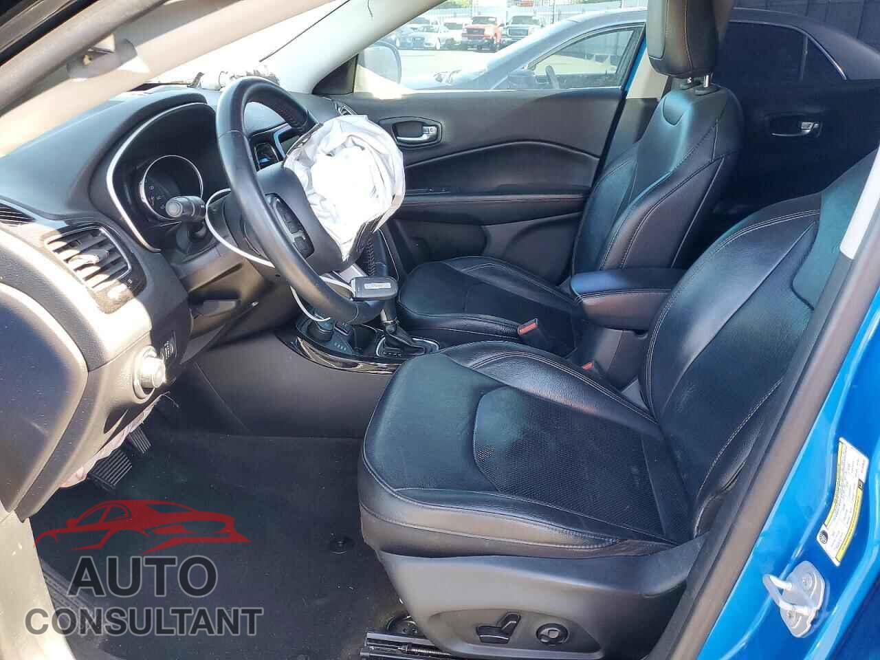 JEEP COMPASS 2019 - 3C4NJDCB1KT753842