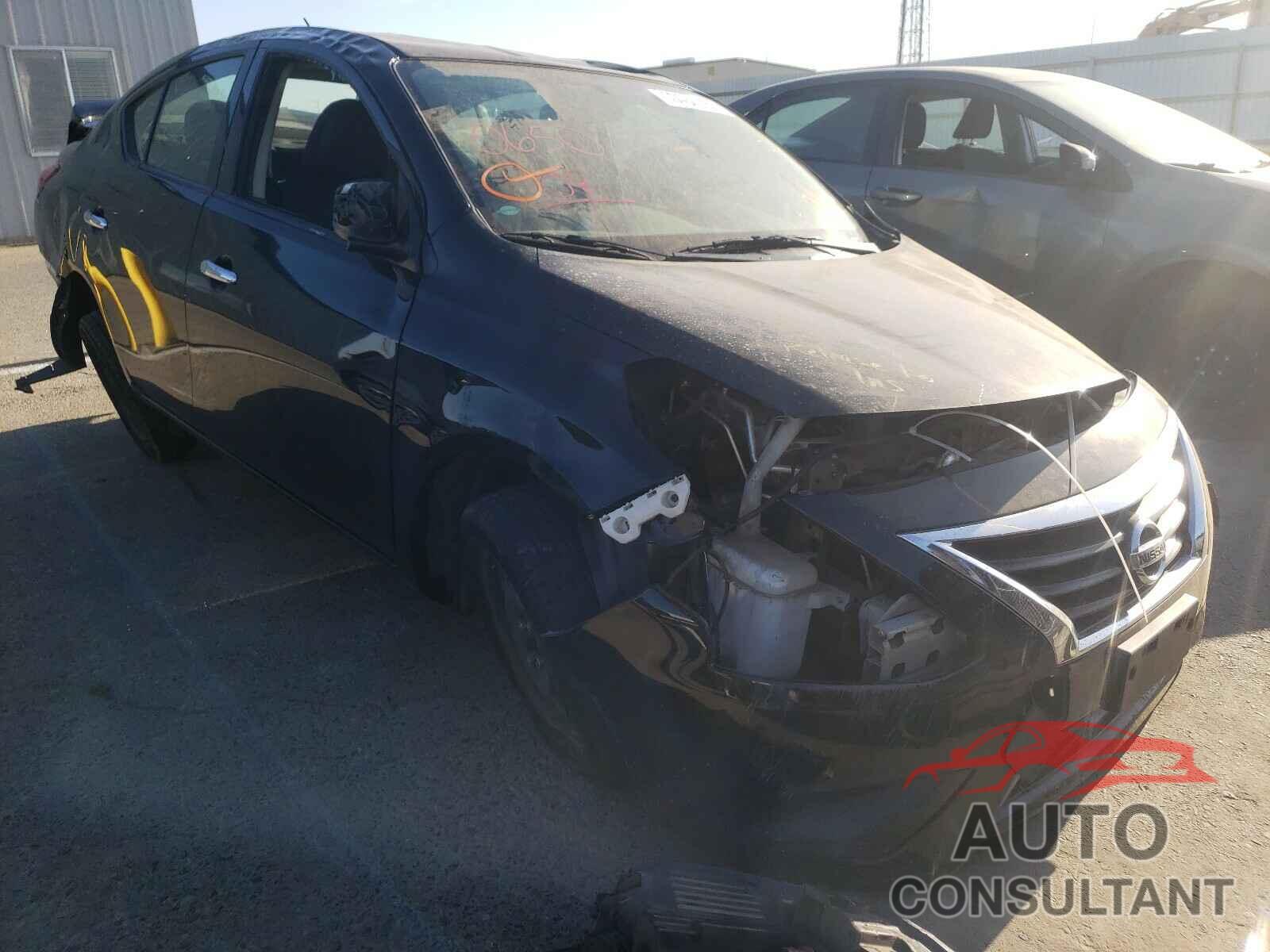 NISSAN VERSA 2017 - 3N1CN7AP4HL827648