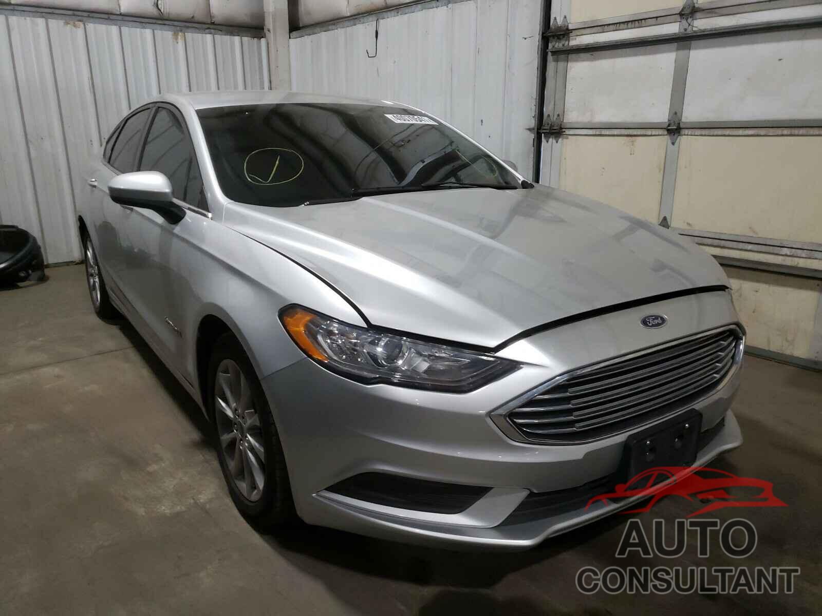 FORD FUSION 2017 - 3FA6P0LU5HR385710