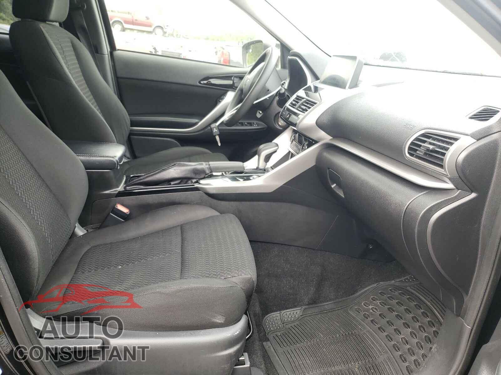 MITSUBISHI ECLIPSE 2018 - JA4AT4AA1JZ044848