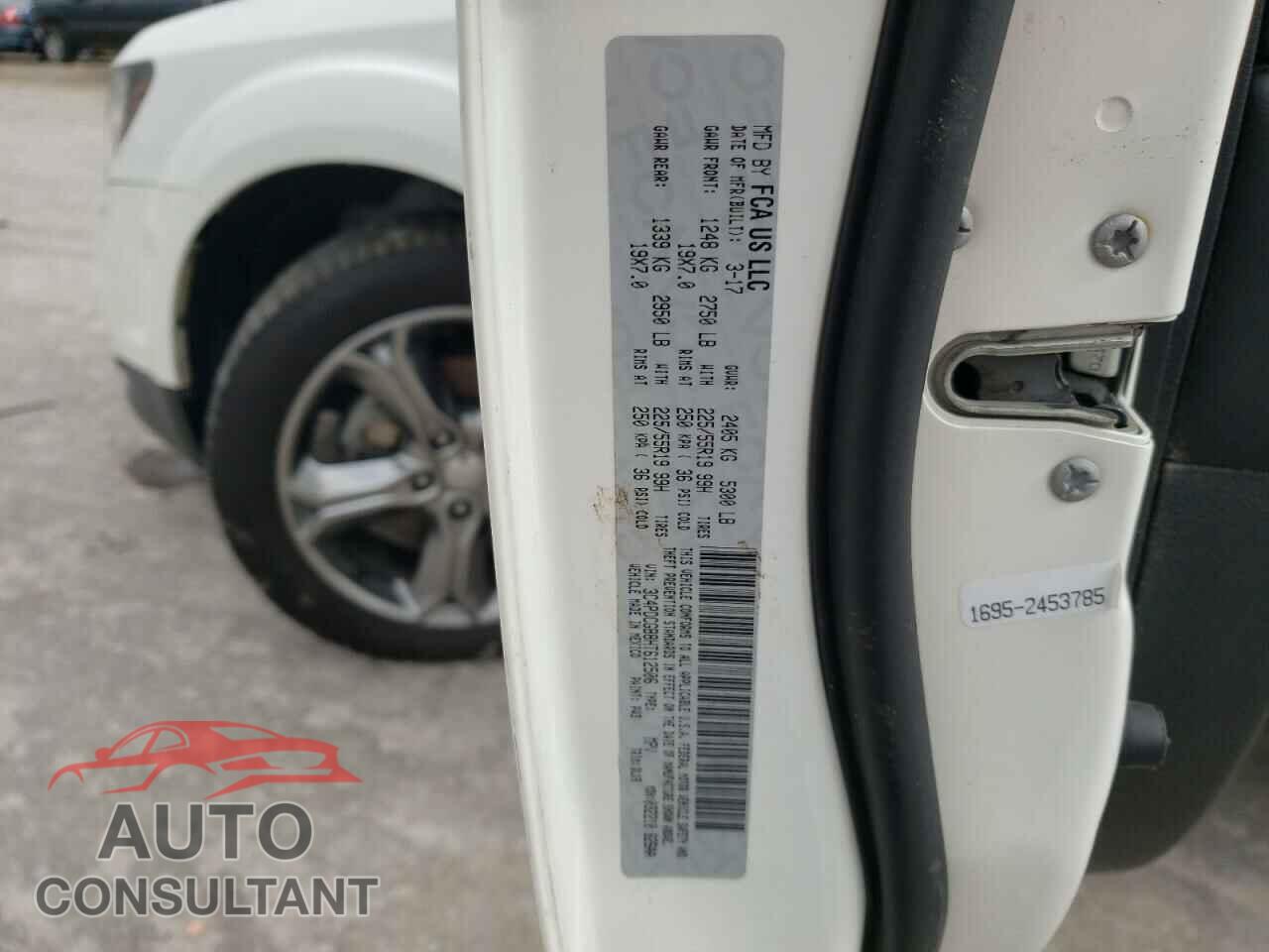 DODGE JOURNEY 2017 - 3C4PDCGB8HT612506