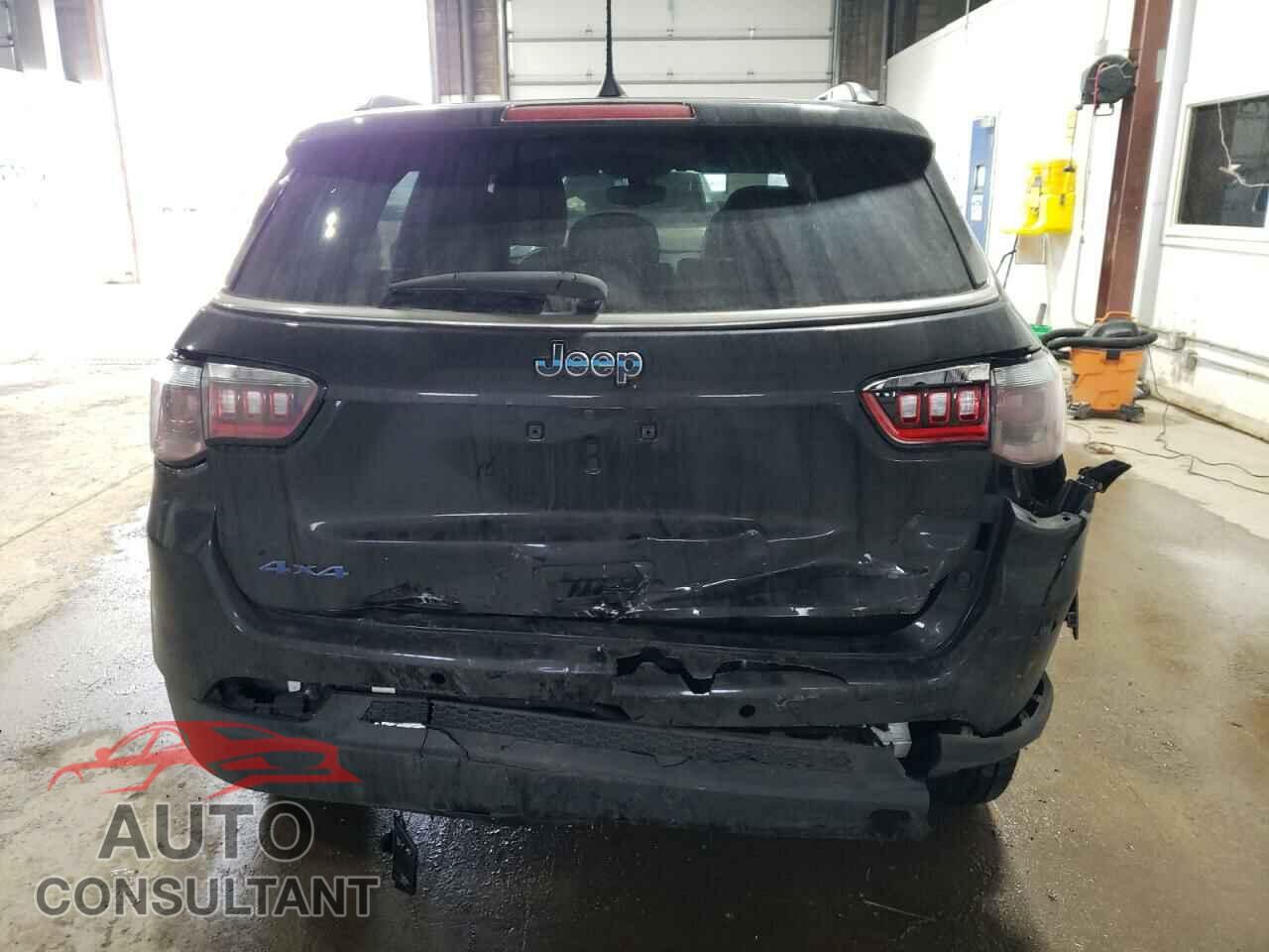 JEEP COMPASS 2020 - 3C4NJDBB6LT255591