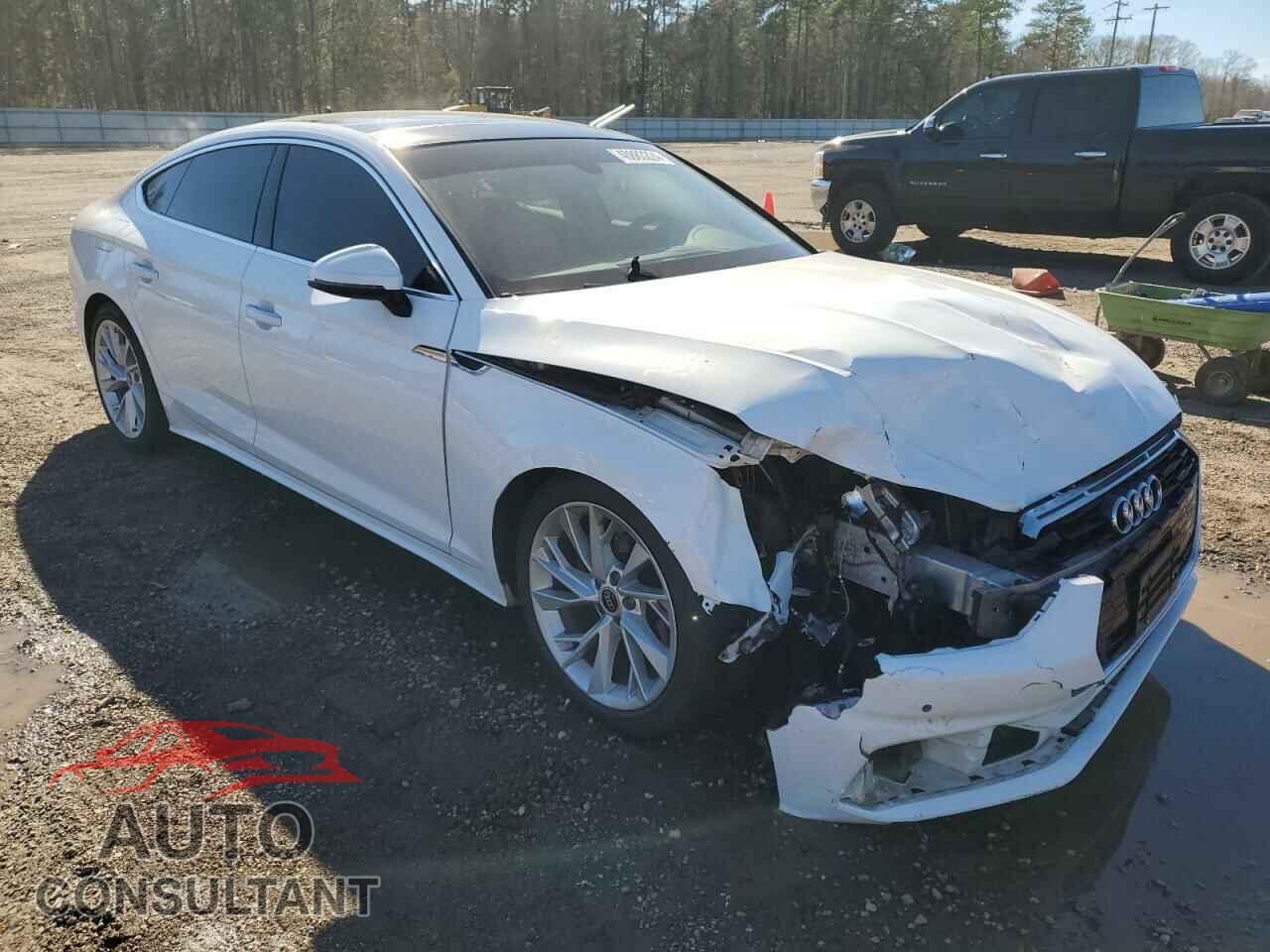 AUDI A5 2022 - WAUABCF59NA006557