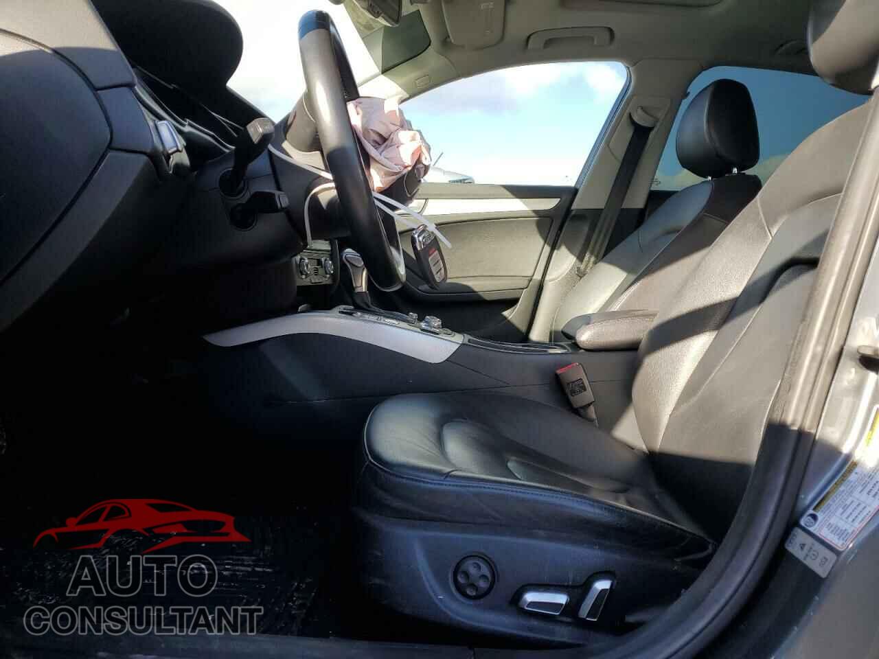 AUDI A4 2013 - WAUFFAFL6DN049922
