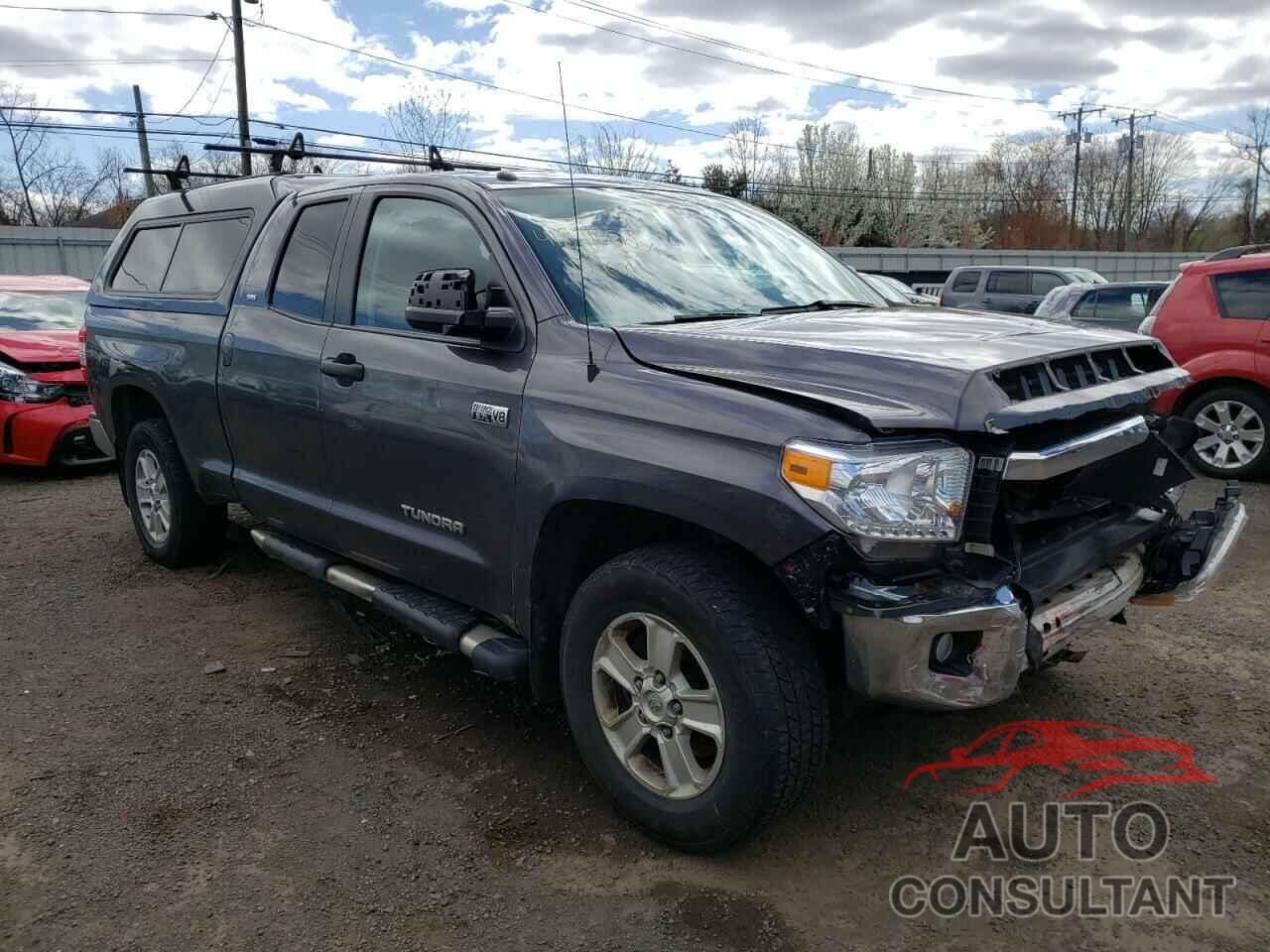 TOYOTA TUNDRA 2017 - 5TFUY5F11HX608796