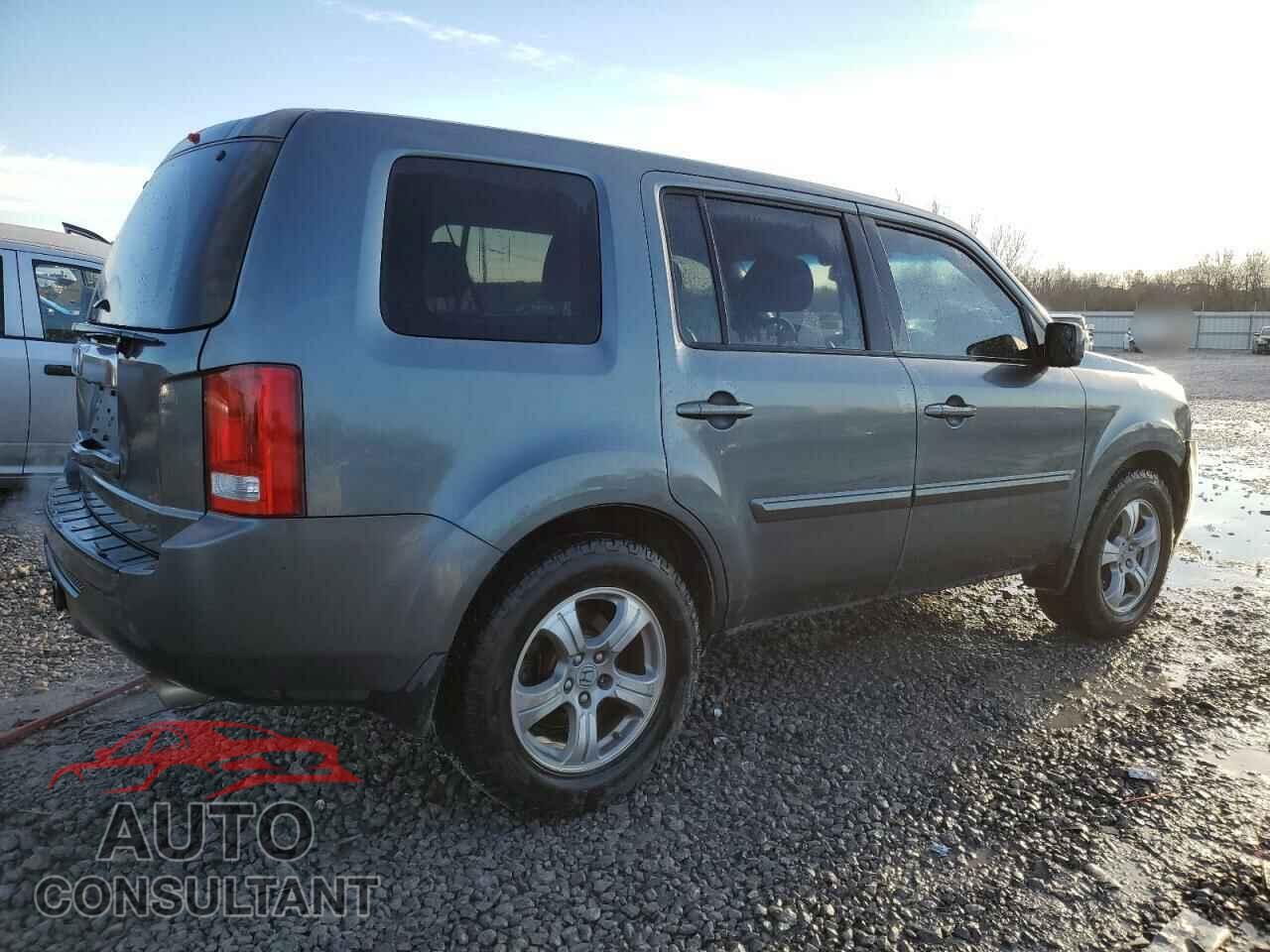 HONDA PILOT 2013 - 5FNYF3H67DB016179