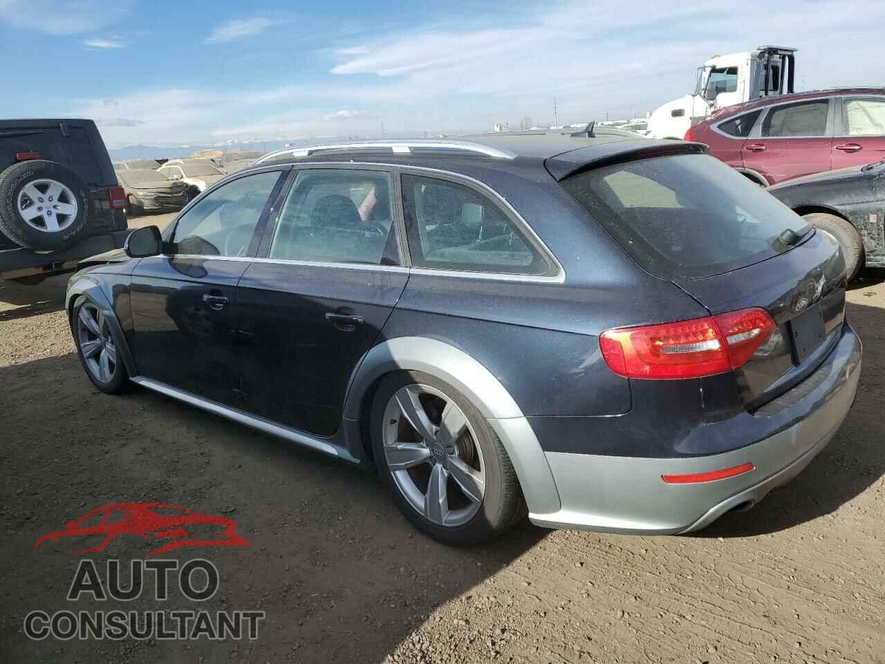 AUDI A4 2014 - WA1TFAFL5EA004608