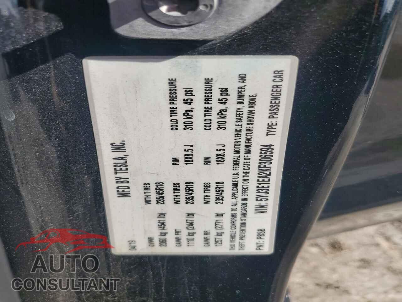 TESLA MODEL 3 2019 - 5YJ3E1EA2KF306594