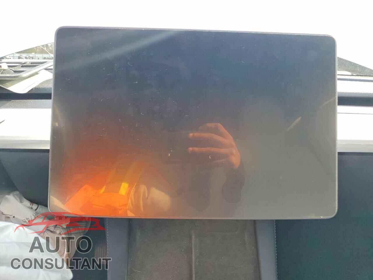 TESLA MODEL 3 2021 - 5YJ3E1EA9MF920562