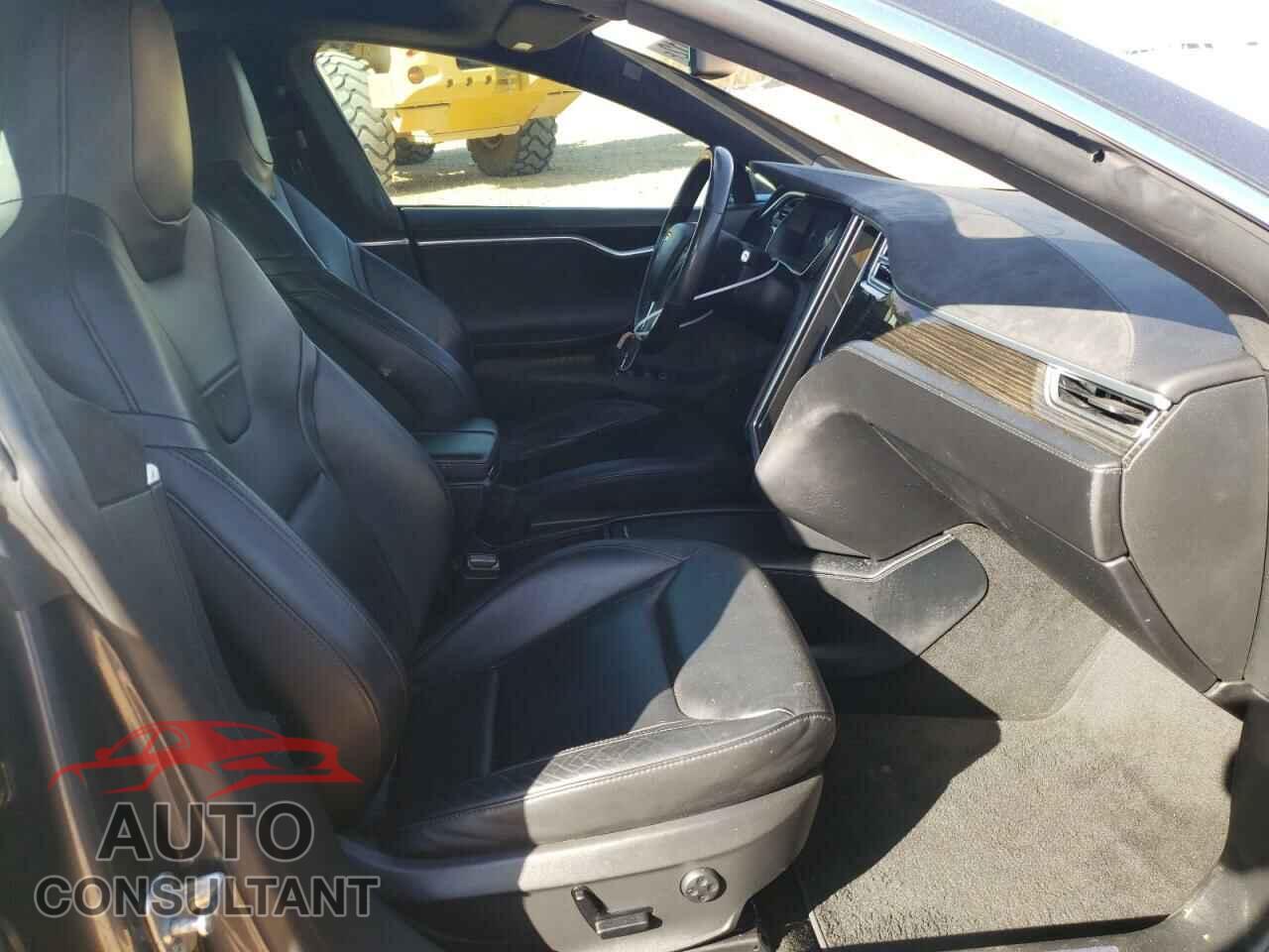 TESLA MODEL S 2016 - 5YJSA1E2XGF139103