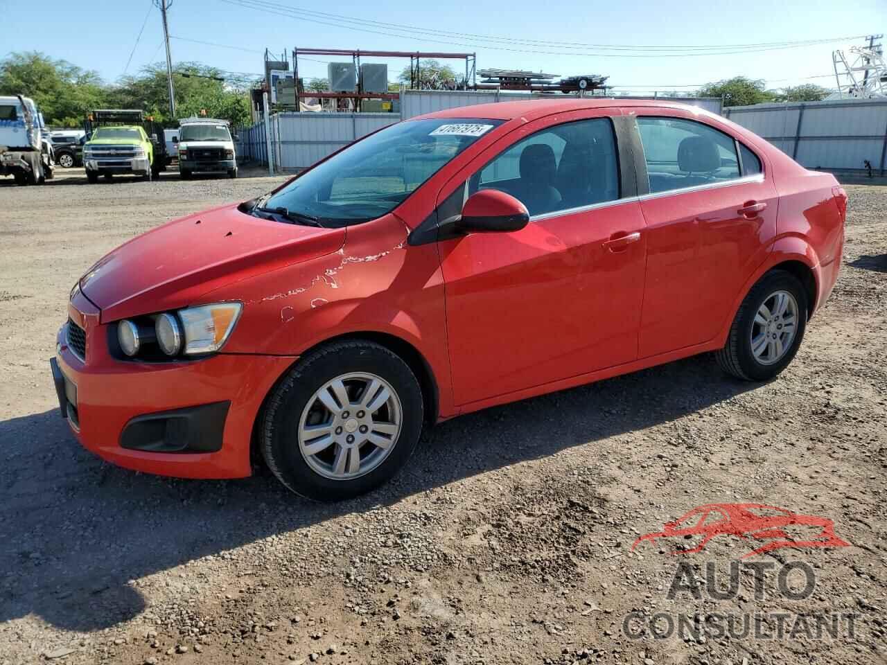 CHEVROLET SONIC 2014 - 1G1JC5SH2E4202035