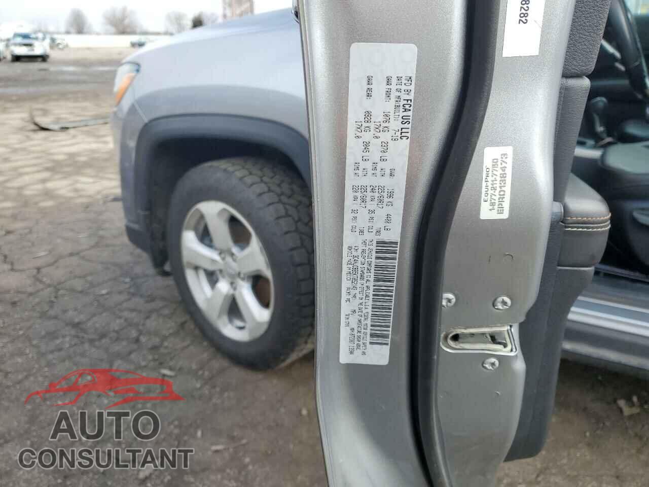 JEEP COMPASS 2019 - 3C4NJCBB5KT852143