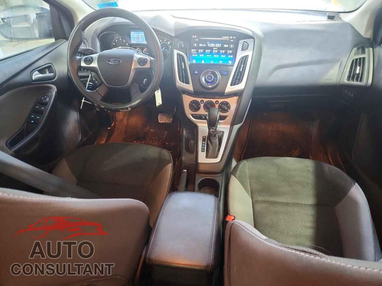 FORD FOCUS 2014 - 1FADP3F20EL268940