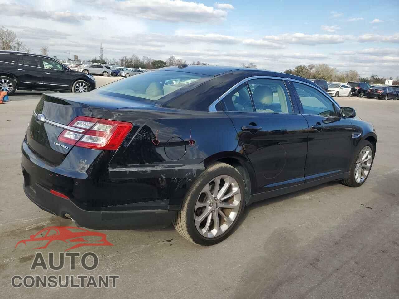 FORD TAURUS 2018 - 1FAHP2F83JG113298