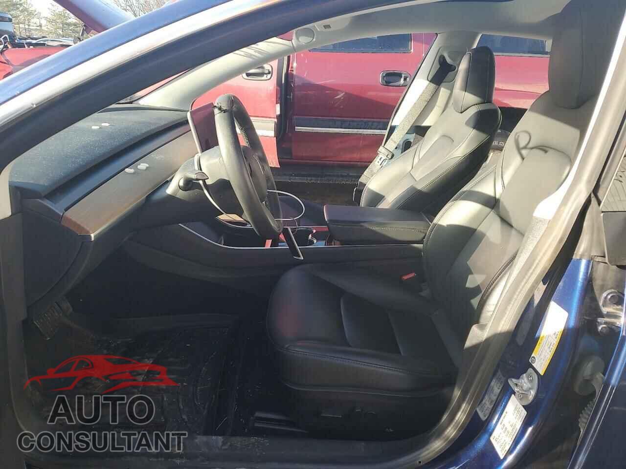 TESLA MODEL 3 2020 - 5YJ3E1EB6LF636457