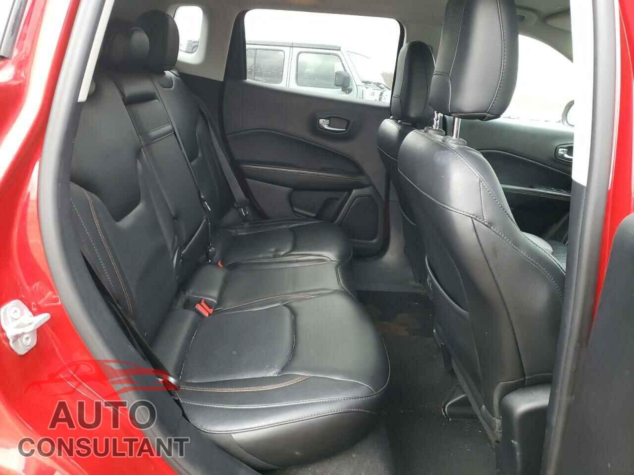 JEEP COMPASS 2018 - 3C4NJDCB9JT202413