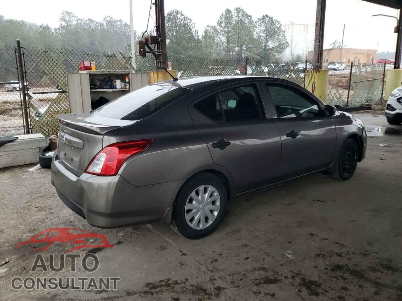 NISSAN VERSA 2017 - 3N1CN7AP5HL886286