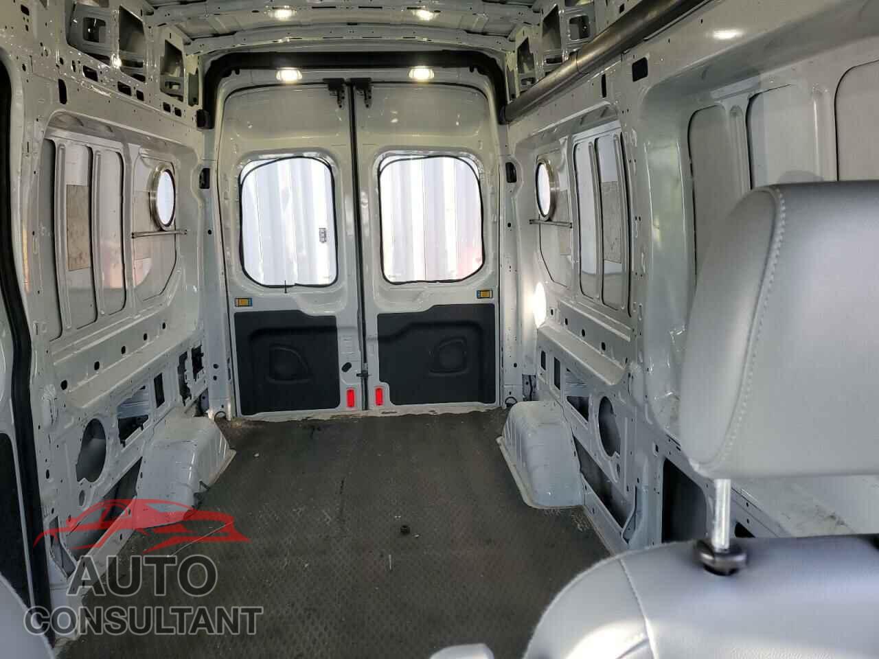 FORD TRANSIT 2016 - 1FTYR2XG2GKB31081
