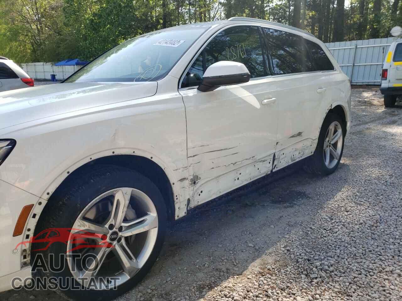 AUDI Q7 2019 - WA1VAAF73KD014011