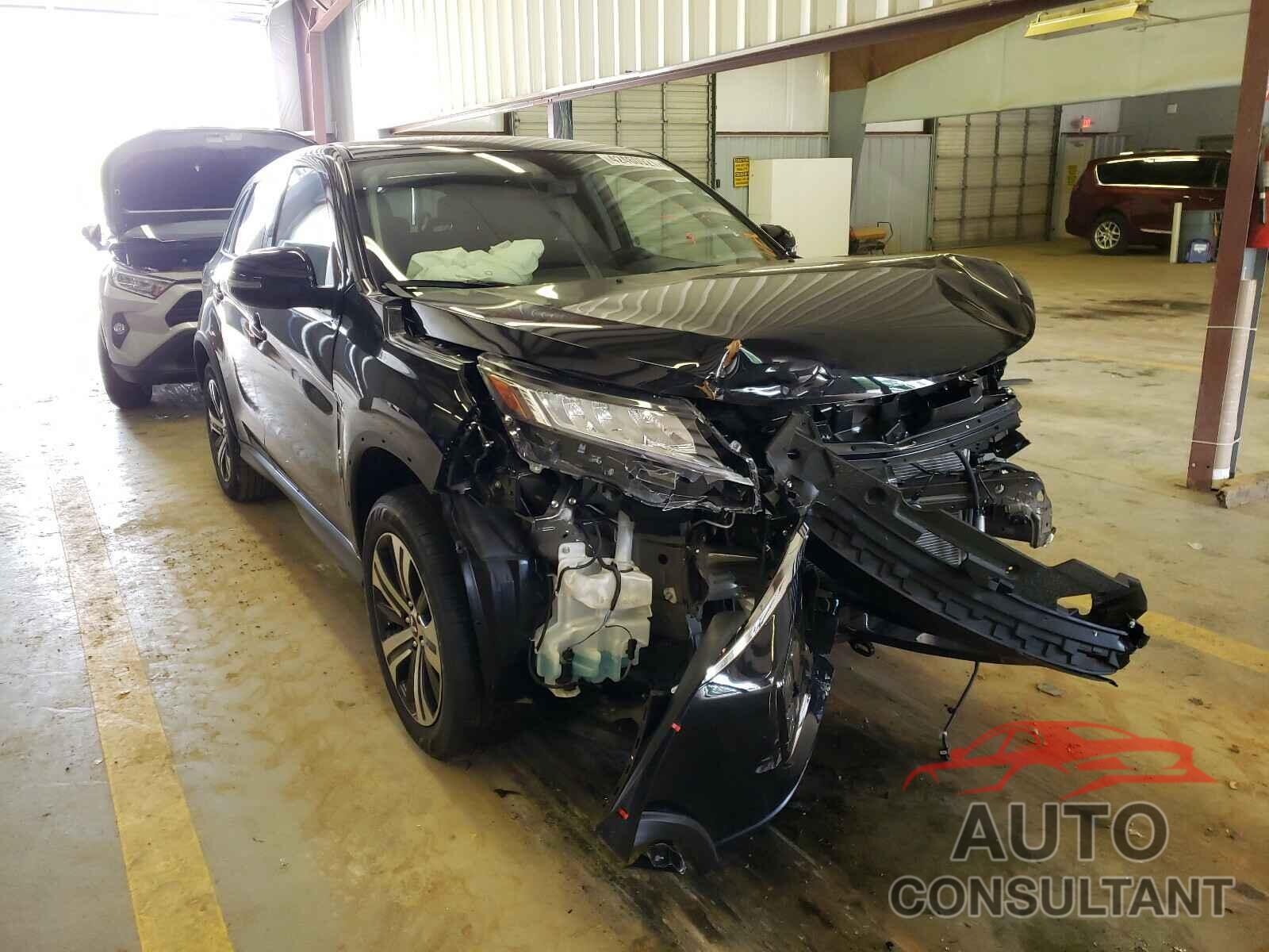 MITSUBISHI OUTLANDER 2021 - JA4APVAU4MU013924