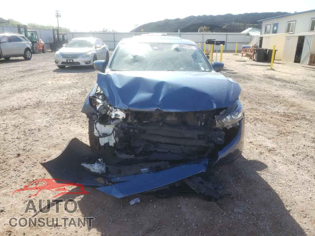 MAZDA 3 2018 - 3MZBN1L32JM201190