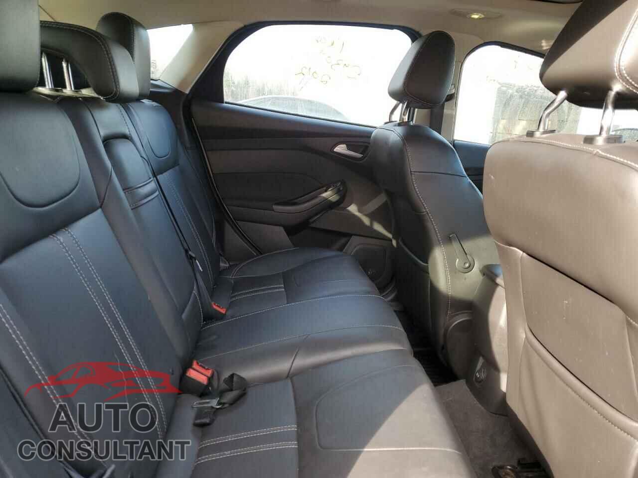 FORD FOCUS 2012 - 1FAHP3N28CL295934