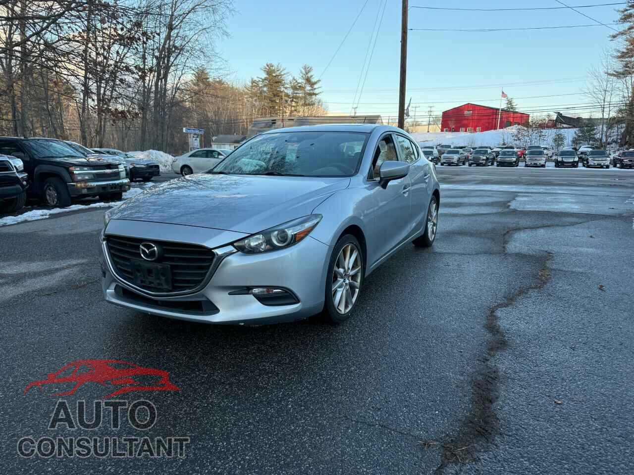 MAZDA 3 2017 - 3MZBN1L39HM148496