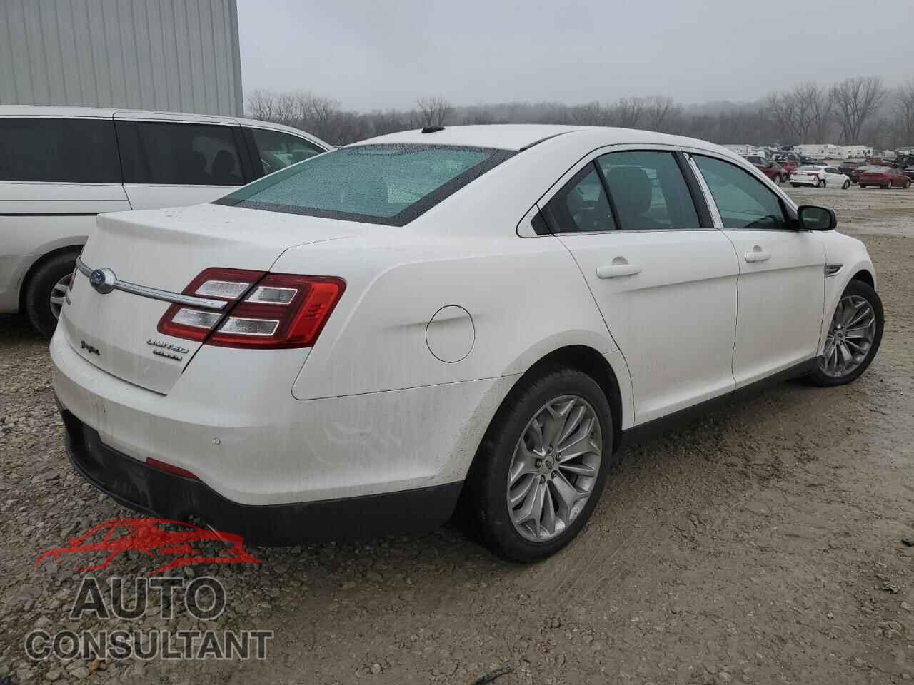 FORD TAURUS 2017 - 1FAHP2F85HG117119