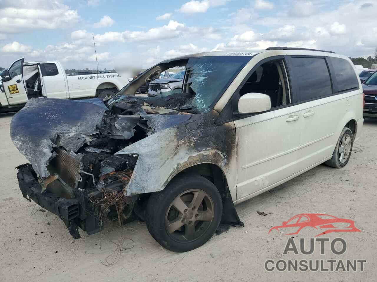DODGE CARAVAN 2013 - 2C4RDGCG5DR522020