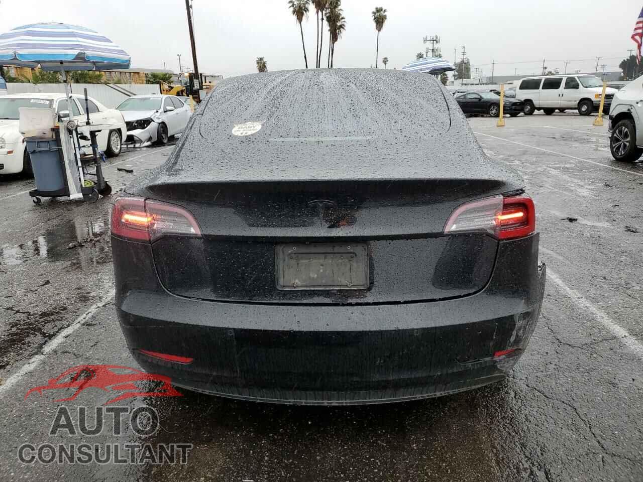 TESLA MODEL 3 2019 - 5YJ3E1EAXKF324079