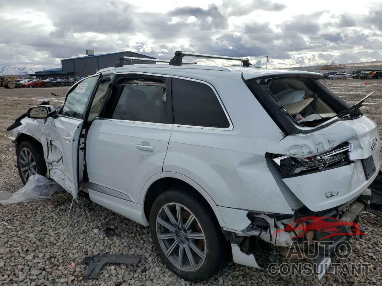 AUDI Q7 2018 - WA1VAAF70JD041164