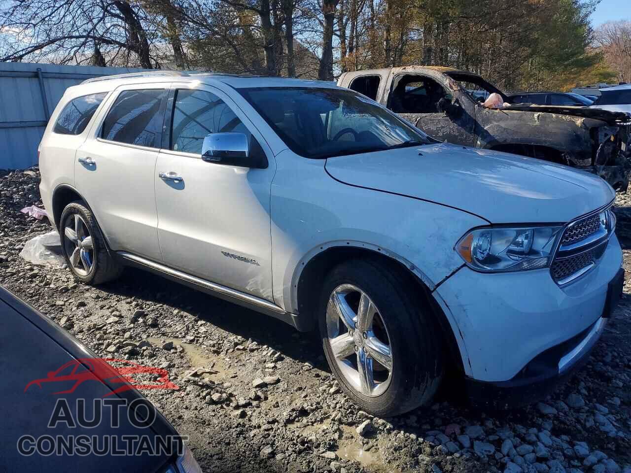 DODGE DURANGO 2012 - 1C4SDJET8CC100744