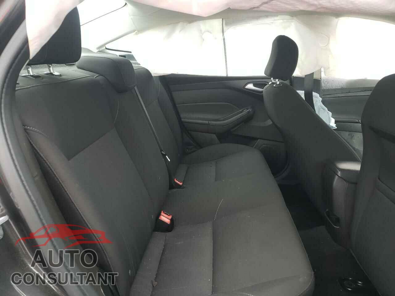 FORD FOCUS 2016 - 1FADP3F25GL303314