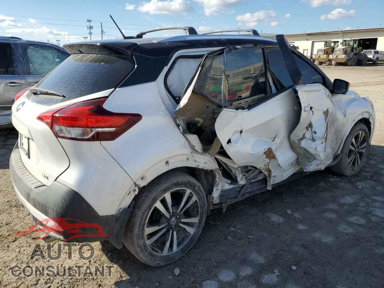 NISSAN KICKS 2019 - 3N1CP5CU3KL515233