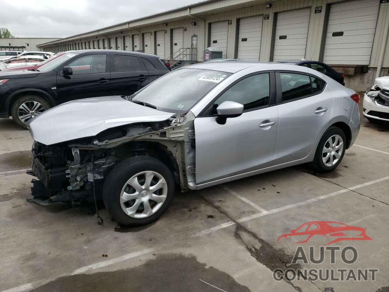 MAZDA 3 2018 - 3MZBN1U73JM268432