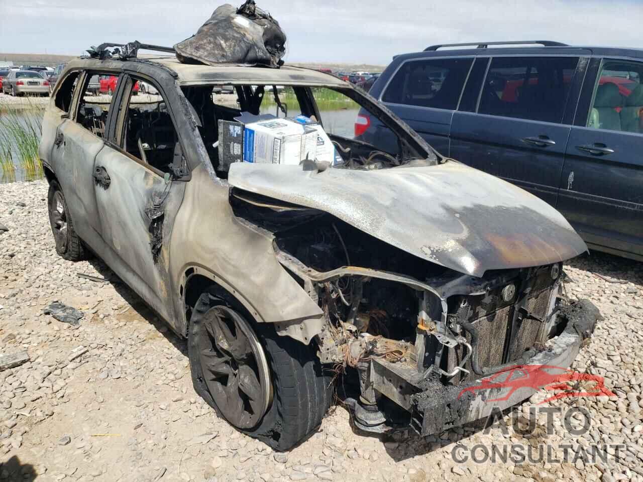 TOYOTA HIGHLANDER 2019 - 5TDDGRFH3KS064015