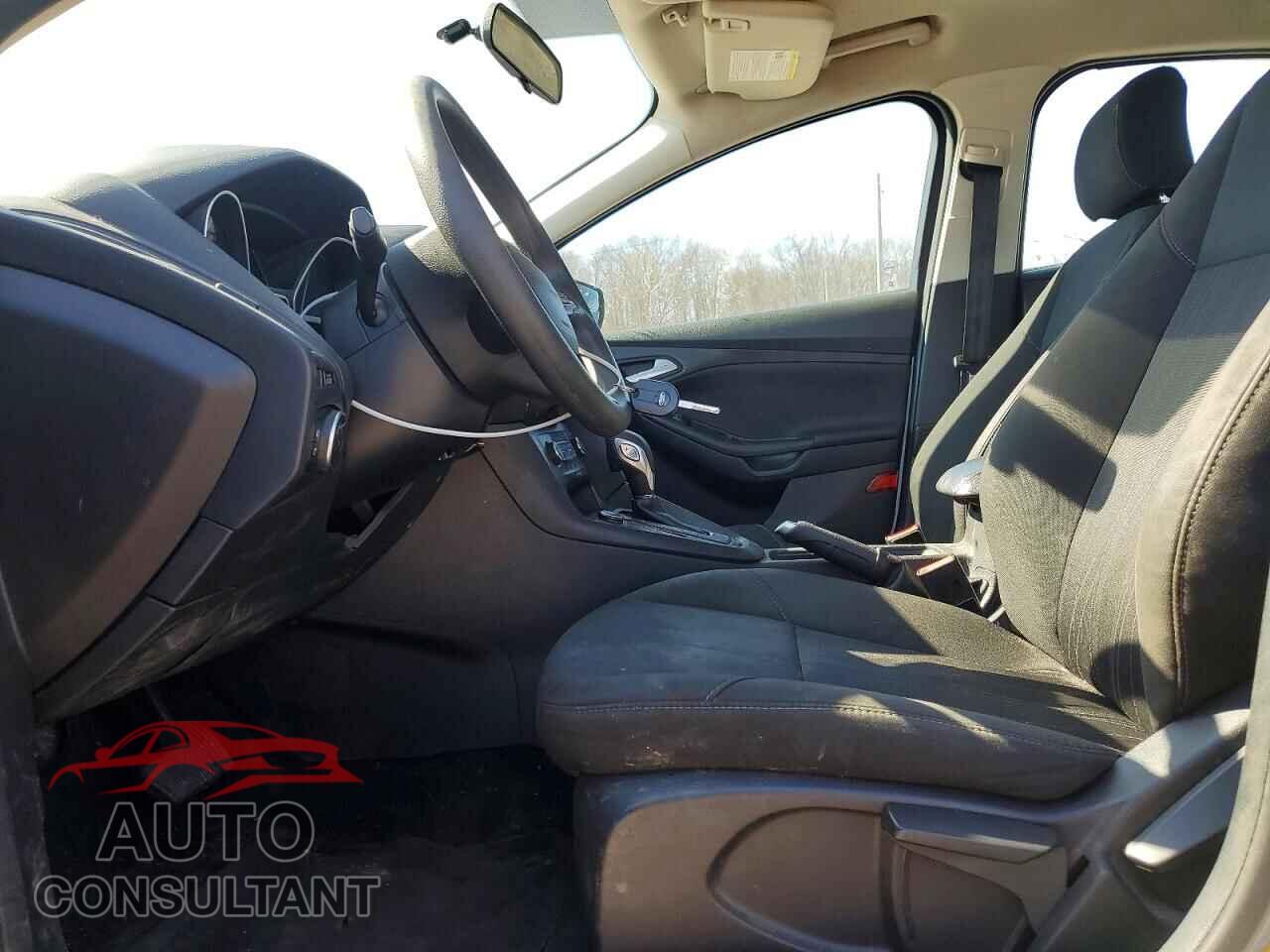 FORD FOCUS 2017 - 1FADP3FE7HL283076