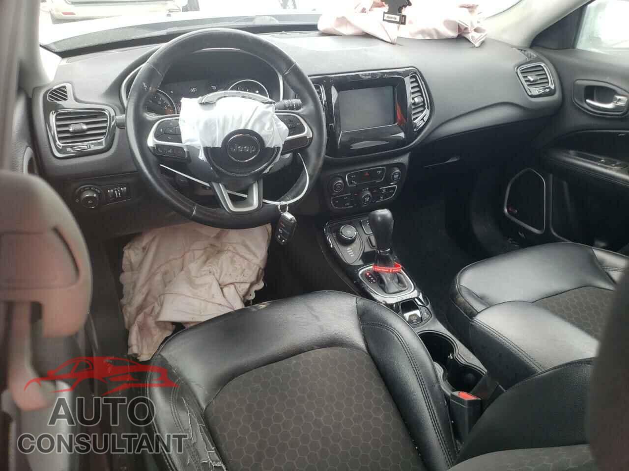JEEP COMPASS 2018 - 3C4NJDBB1JT304287