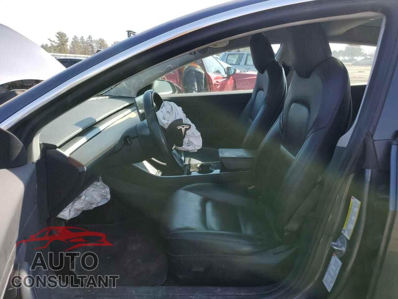 TESLA MODEL 3 2018 - 5YJ3E1EA7JF040844