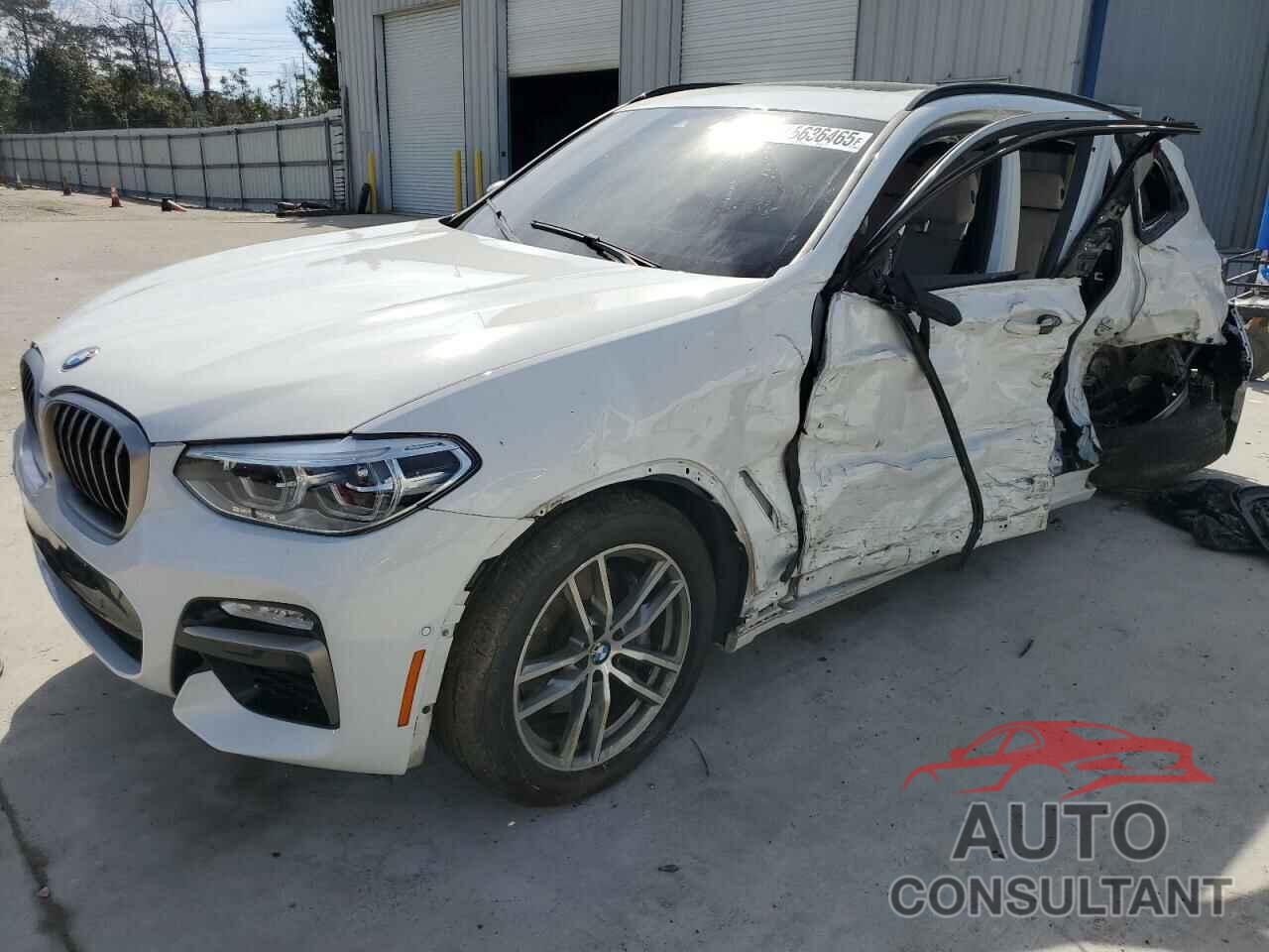 BMW X3 2018 - 5UXTS3C56J0Y95736