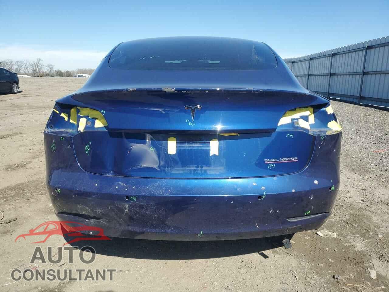 TESLA MODEL 3 2021 - 5YJ3E1EC1MF925367