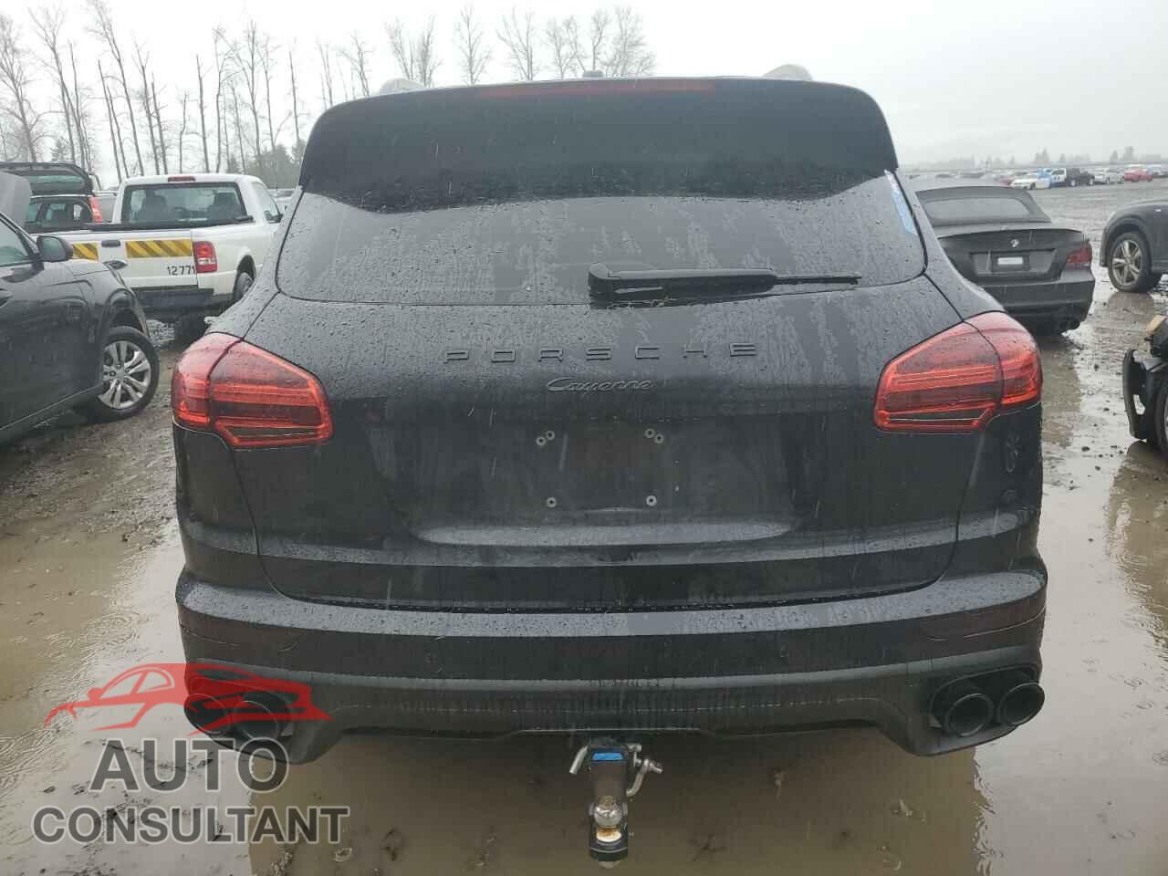 PORSCHE CAYENNE 2017 - WP1AA2A24HKA85212