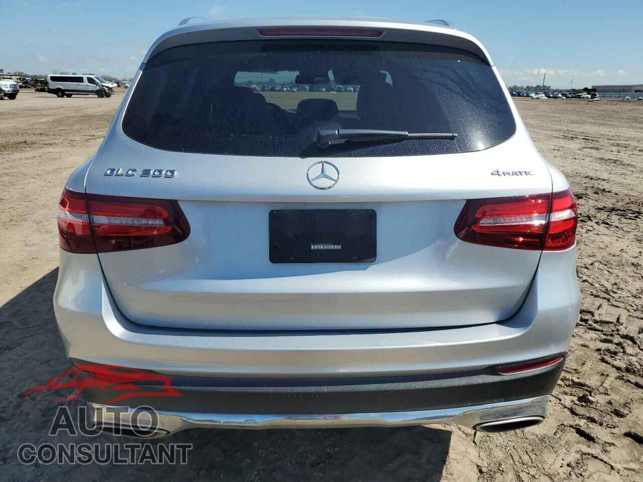 MERCEDES-BENZ GLC-CLASS 2017 - WDC0G4KB9HF242595