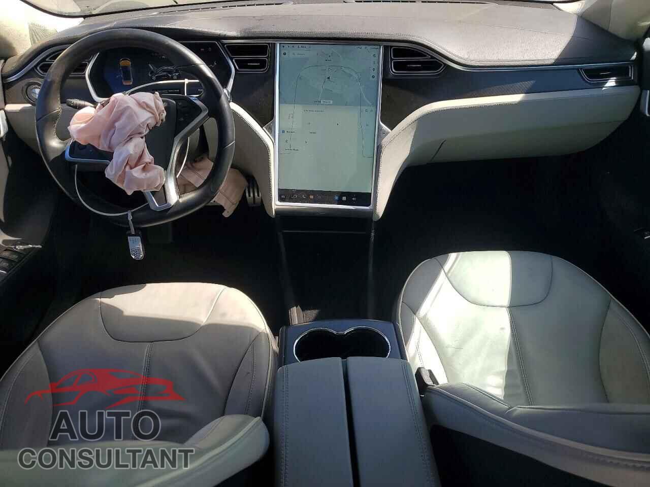 TESLA MODEL S 2013 - 5YJSA1CP5DFP19711