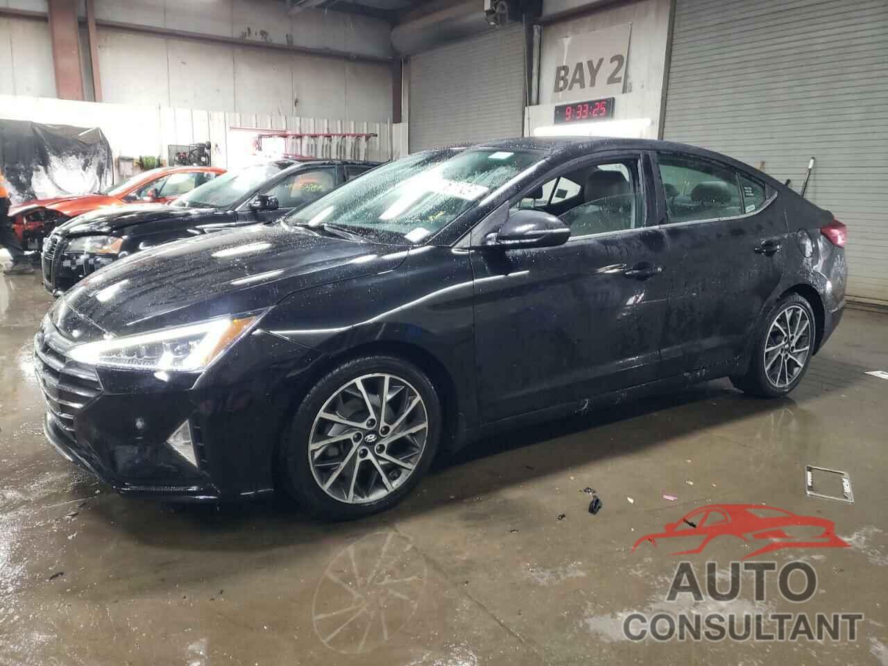 HYUNDAI ELANTRA 2020 - 5NPD84LF2LH610958