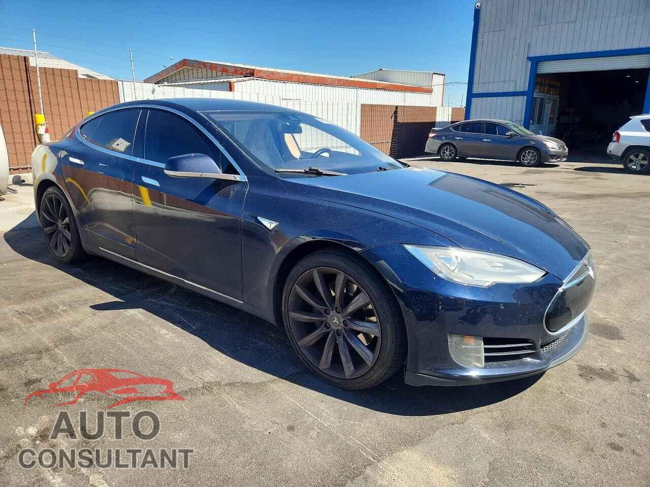 TESLA MODEL S 2015 - 5YJSA1S1XFF080564