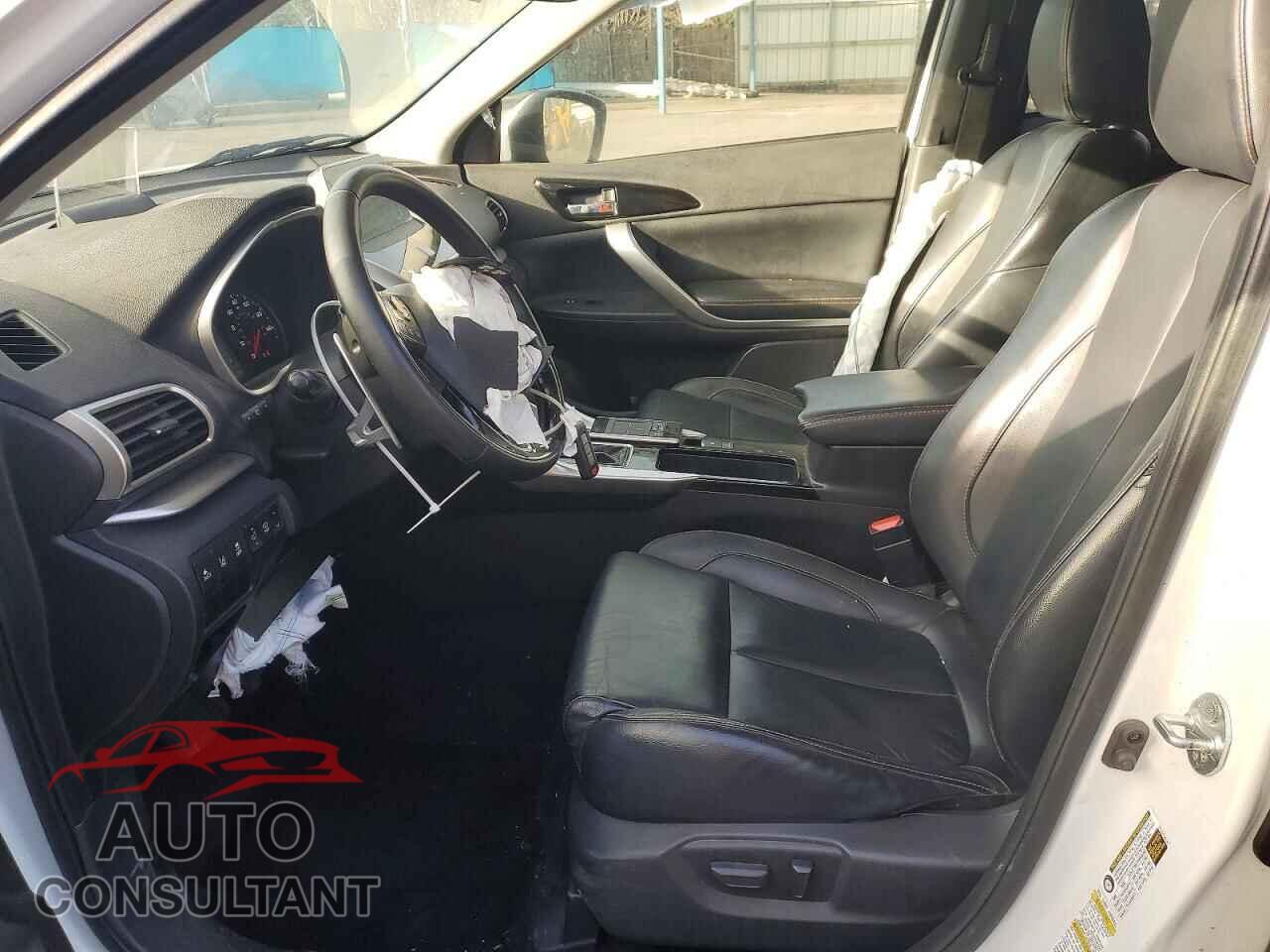 MITSUBISHI ECLIPSE 2019 - JA4AT5AA8KZ050234