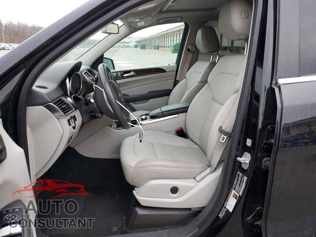 MERCEDES-BENZ M-CLASS 2015 - 4JGDA5JB6FA615372